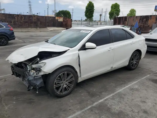4T1BF1FK5GU549603 2016 TOYOTA CAMRY - Image 1