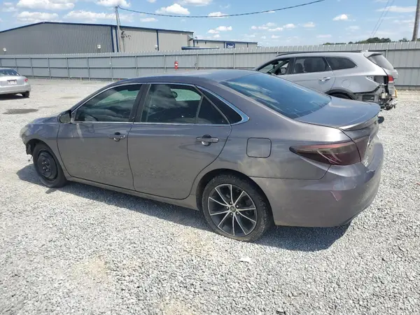 4T1BF1FK5GU549813 2016 TOYOTA CAMRY - Image 2