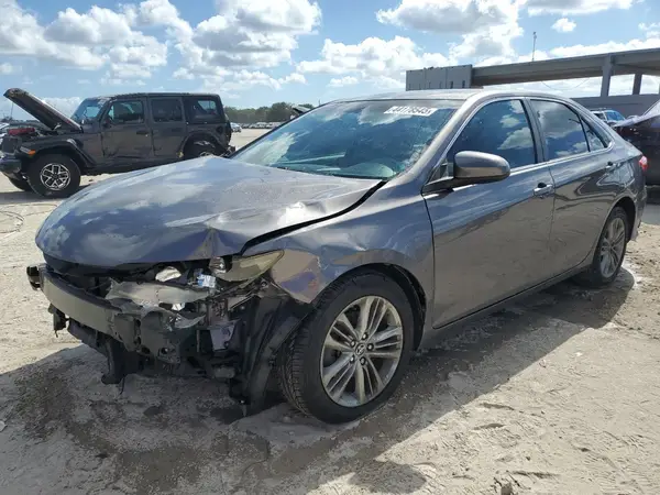 4T1BF1FK5GU553134 2016 TOYOTA CAMRY - Image 1