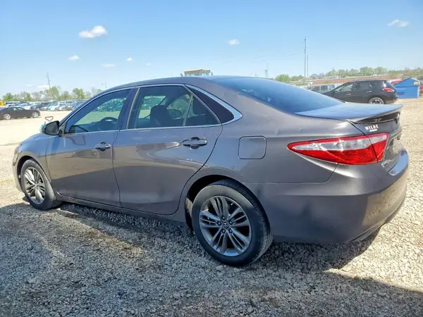 4T1BF1FK5GU553716 2016 TOYOTA CAMRY - Image 2
