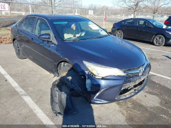 4T1BF1FK5GU558317 2016 TOYOTA CAMRY - Image 1