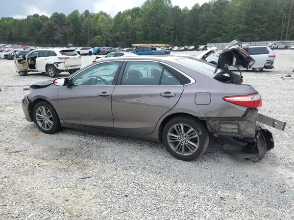 4T1BF1FK5GU558382 2016 TOYOTA CAMRY - Image 2