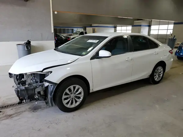 4T1BF1FK5GU566854 2016 TOYOTA CAMRY - Image 1