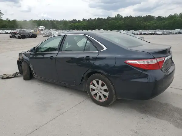 4T1BF1FK5GU567440 2016 TOYOTA CAMRY - Image 2