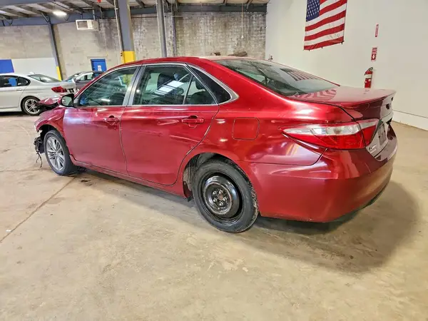 4T1BF1FK5GU571309 2016 TOYOTA CAMRY - Image 2