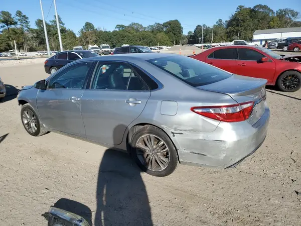 4T1BF1FK5GU571911 2016 TOYOTA CAMRY - Image 2