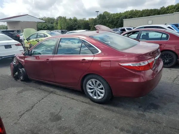 4T1BF1FK5GU573173 2016 TOYOTA CAMRY - Image 2