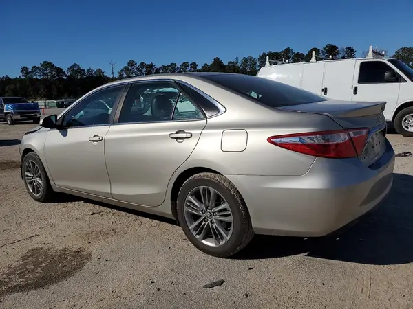 4T1BF1FK5GU576204 2016 TOYOTA CAMRY - Image 2
