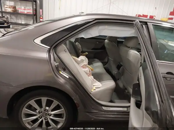 4T1BF1FK5GU577482 2016 TOYOTA CAMRY - Image 8