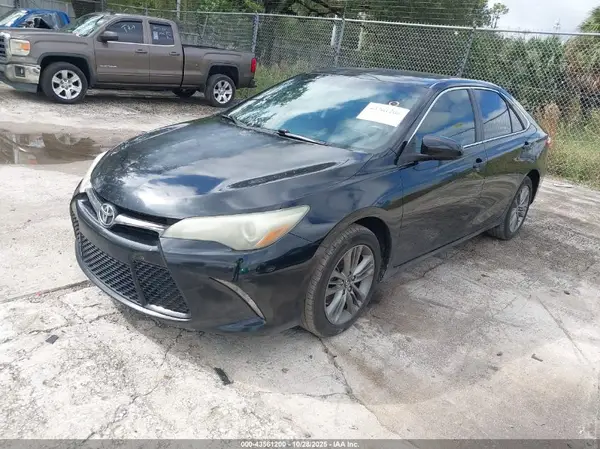 4T1BF1FK5GU579815 2016 TOYOTA CAMRY - Image 2