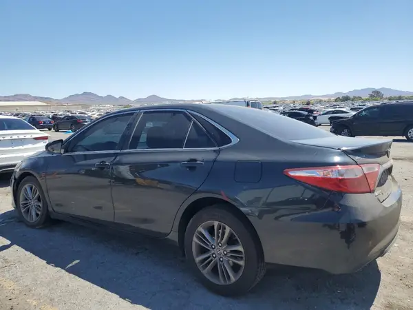 4T1BF1FK5GU580429 2016 TOYOTA CAMRY - Image 2