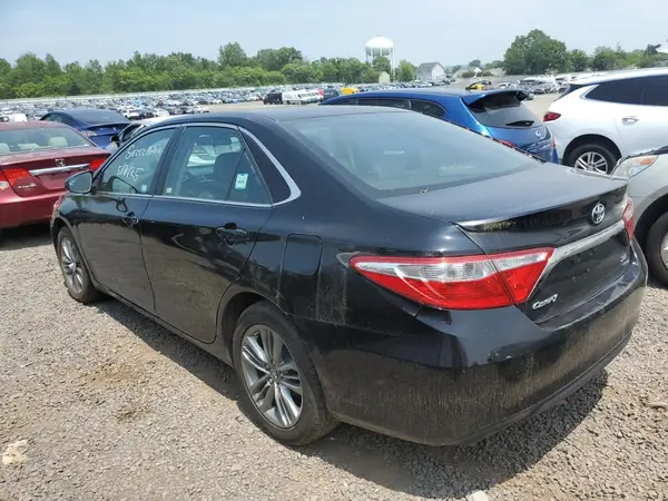 4T1BF1FK5GU580947 2016 TOYOTA CAMRY - Image 2