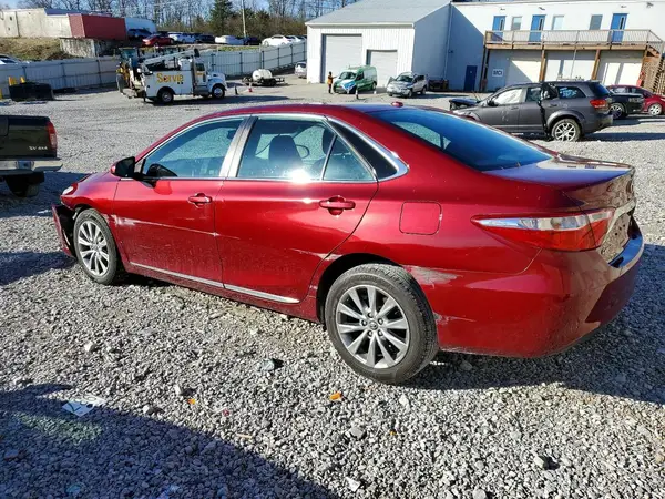 4T1BF1FK5GU584951 2016 TOYOTA CAMRY - Image 2