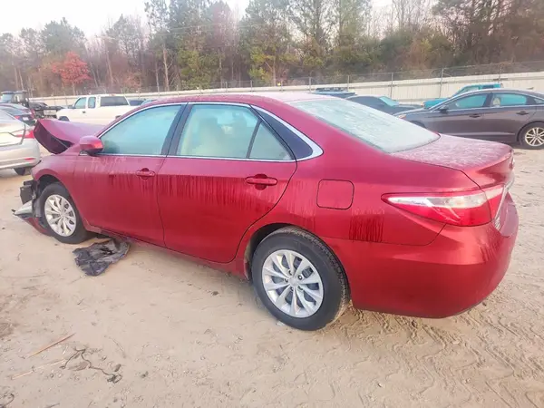4T1BF1FK5GU587106 2016 TOYOTA CAMRY - Image 2