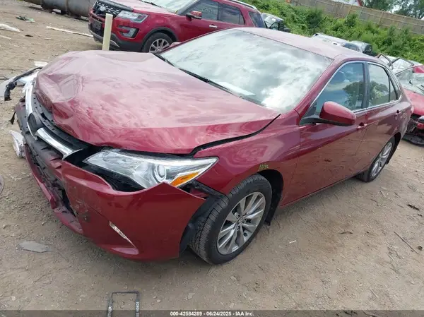 4T1BF1FK5GU589051 2016 TOYOTA CAMRY - Image 2