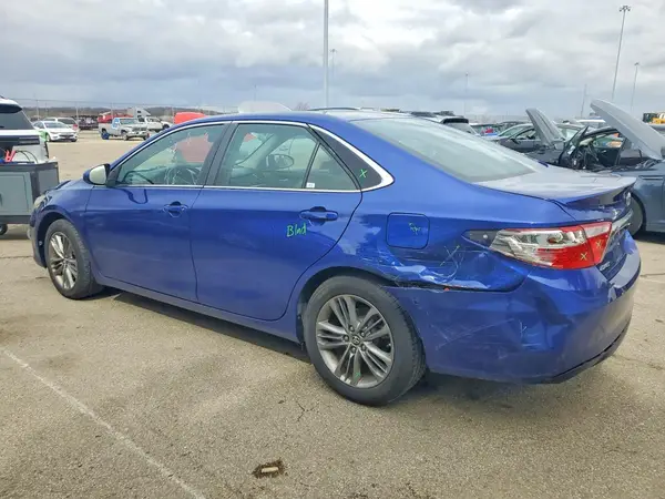 4T1BF1FK5GU590099 2016 TOYOTA CAMRY - Image 2