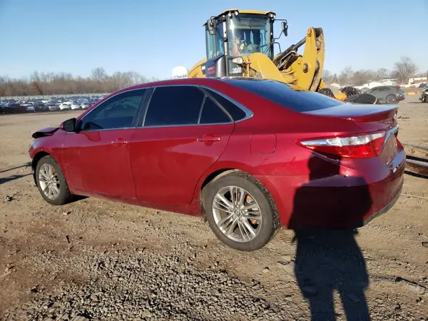 4T1BF1FK5GU595741 2016 TOYOTA CAMRY - Image 2