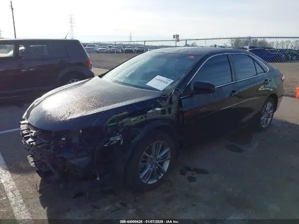 4T1BF1FK5GU597120 2016 TOYOTA CAMRY - Image 2