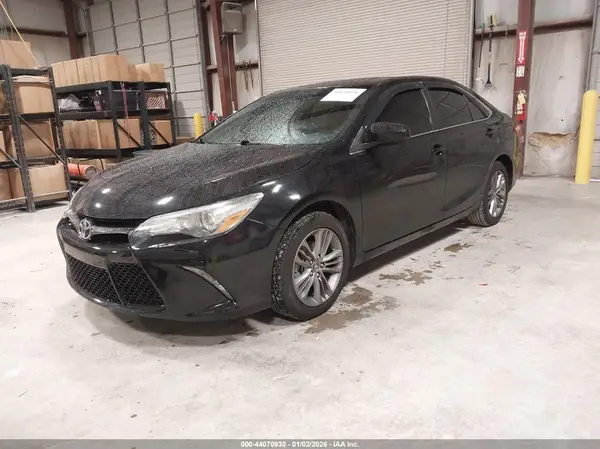 4T1BF1FK5GU597974 2016 TOYOTA CAMRY - Image 2