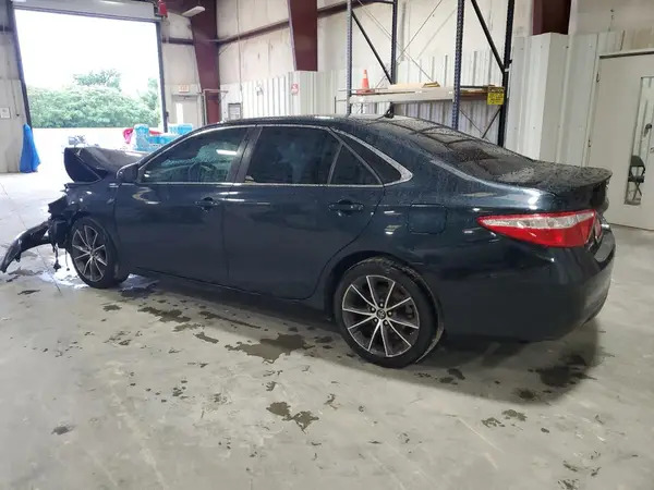 4T1BF1FK5GU599711 2016 TOYOTA CAMRY - Image 2