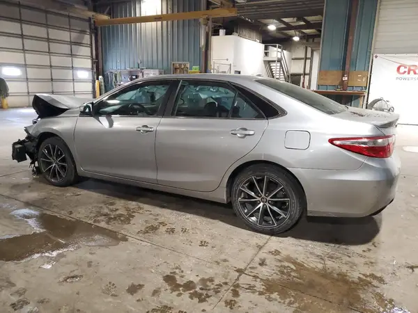 4T1BF1FK5GU600453 2016 TOYOTA CAMRY - Image 2