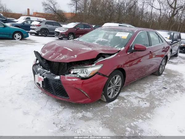 4T1BF1FK5GU601053 2016 TOYOTA CAMRY - Image 2