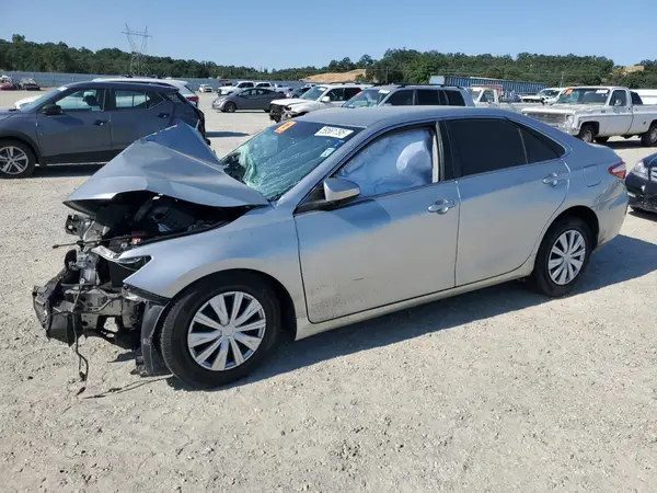 4T1BF1FK5GU601151 2016 TOYOTA CAMRY - Image 1