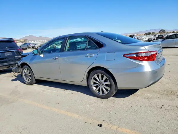4T1BF1FK5GU607161 2016 TOYOTA CAMRY - Image 2