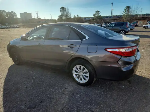 4T1BF1FK5GU609430 2016 TOYOTA CAMRY - Image 2