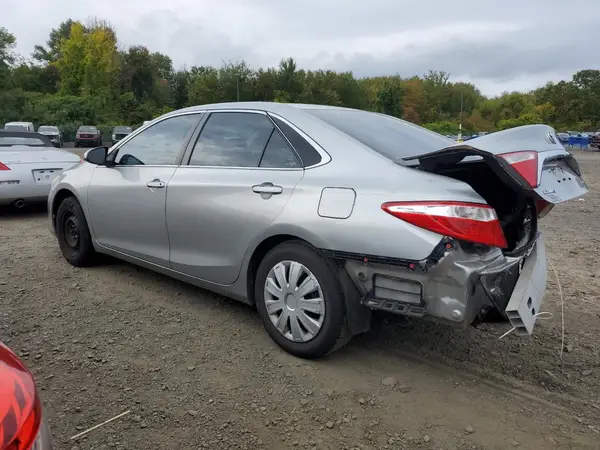 4T1BF1FK5GU609864 2016 TOYOTA CAMRY - Image 2