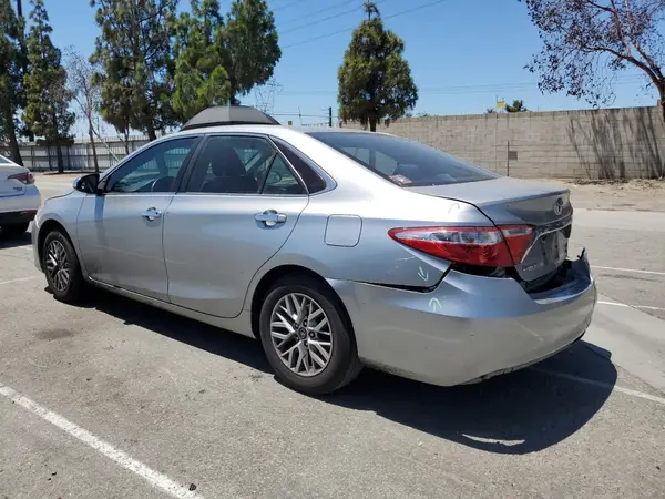 4T1BF1FK5GU612716 2016 TOYOTA CAMRY - Image 2