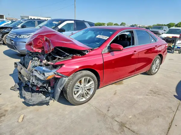 4T1BF1FK5GU614675 2016 TOYOTA CAMRY - Image 1