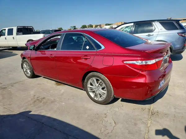 4T1BF1FK5GU614675 2016 TOYOTA CAMRY - Image 2