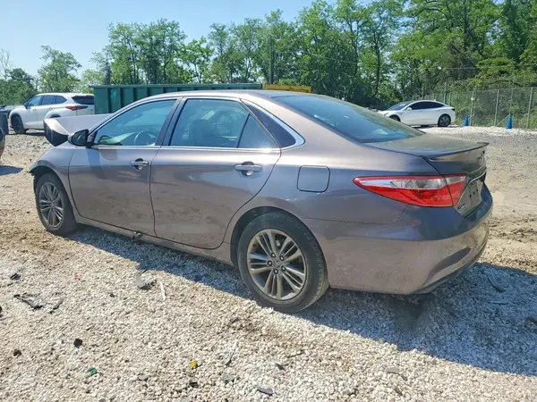 4T1BF1FK5GU615339 2016 TOYOTA CAMRY - Image 2
