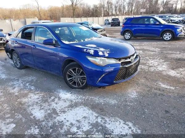 4T1BF1FK5GU615454 2016 TOYOTA CAMRY - Image 1