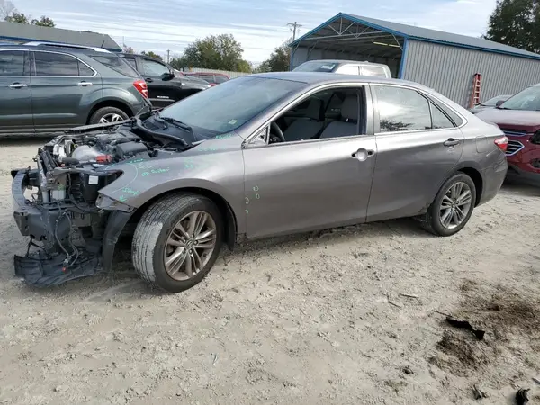 4T1BF1FK5HU268516 2017 TOYOTA CAMRY - Image 1
