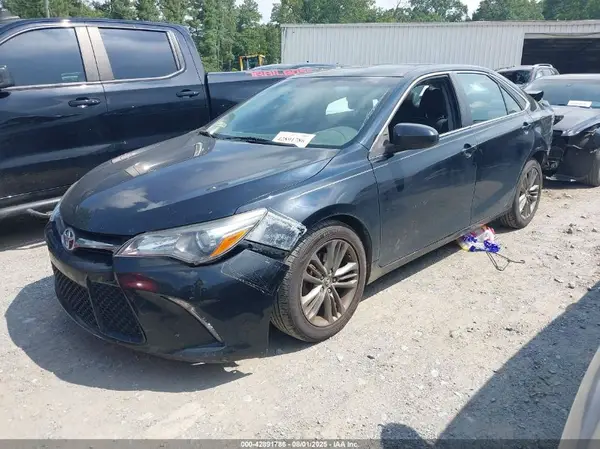 4T1BF1FK5HU269696 2017 TOYOTA CAMRY - Image 2