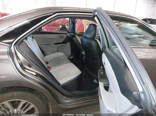 4T1BF1FK5HU270458 2017 TOYOTA CAMRY - Image 8
