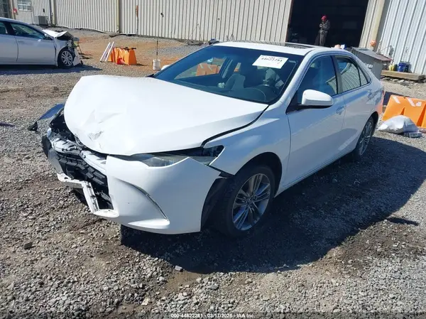 4T1BF1FK5HU280617 2017 TOYOTA CAMRY - Image 2