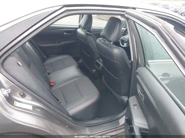 4T1BF1FK5HU284960 2017 TOYOTA CAMRY - Image 8