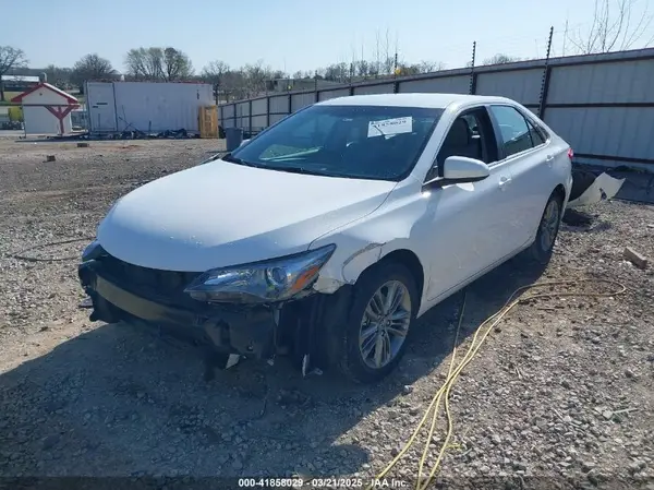 4T1BF1FK5HU288393 2017 TOYOTA CAMRY - Image 2