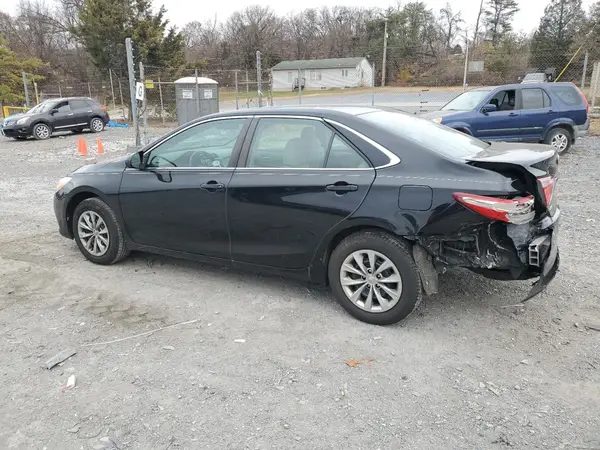 4T1BF1FK5HU288801 2017 TOYOTA CAMRY - Image 2