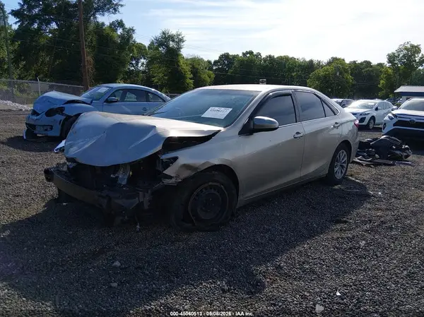 4T1BF1FK5HU290645 2017 TOYOTA CAMRY - Image 2