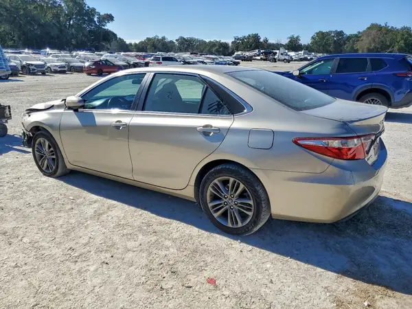 4T1BF1FK5HU293061 2017 TOYOTA CAMRY - Image 2