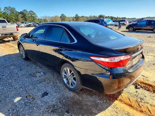 4T1BF1FK5HU293500 2017 TOYOTA CAMRY - Image 2