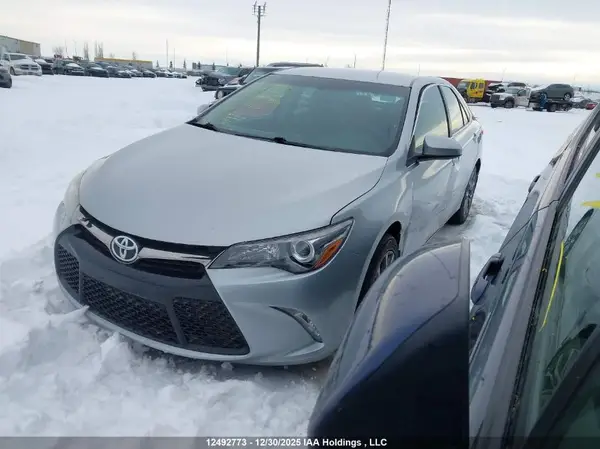4T1BF1FK5HU294954 2017 TOYOTA CAMRY - Image 2