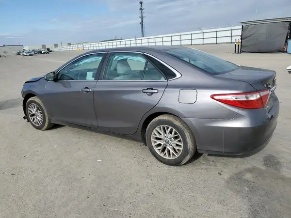 4T1BF1FK5HU298728 2017 TOYOTA CAMRY - Image 2