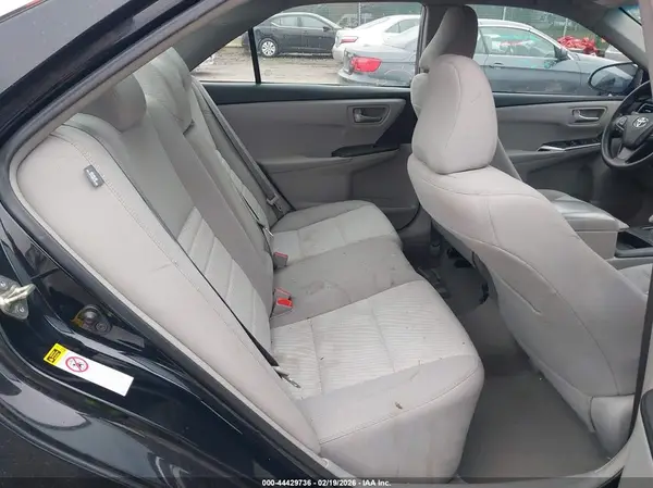 4T1BF1FK5HU299930 2017 TOYOTA CAMRY - Image 8