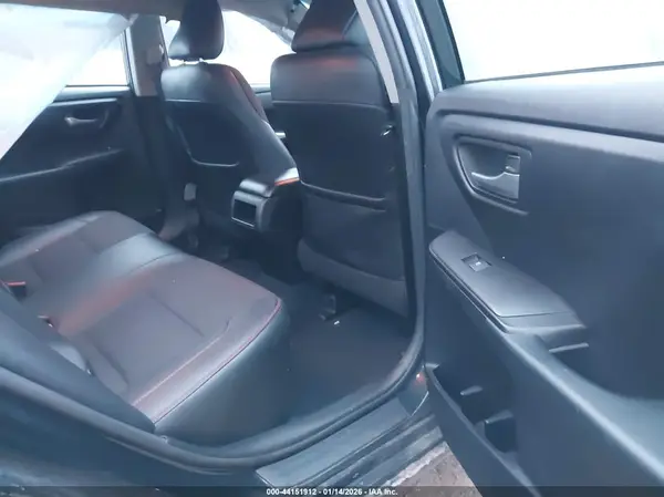 4T1BF1FK5HU305161 2017 TOYOTA CAMRY - Image 8