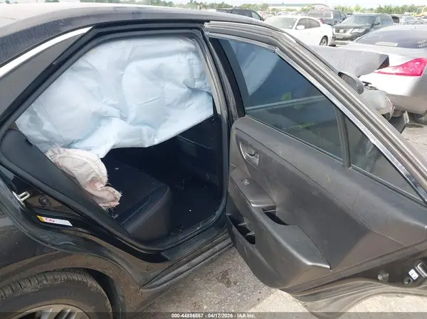 4T1BF1FK5HU305337 2017 TOYOTA CAMRY - Image 8
